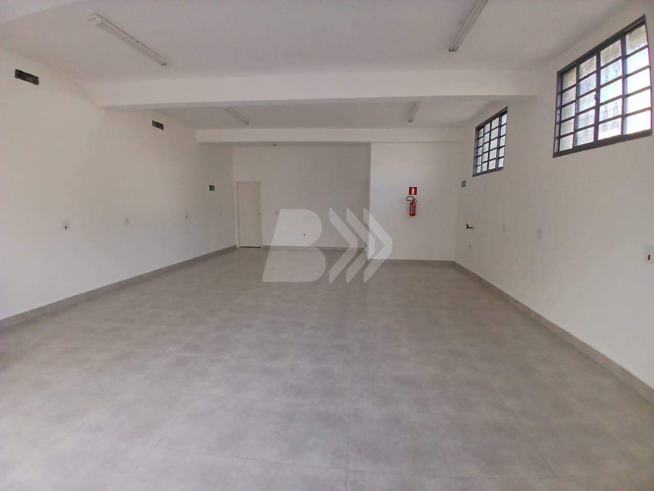 Salão Comercial para aluguel no Santa Terezinha: 