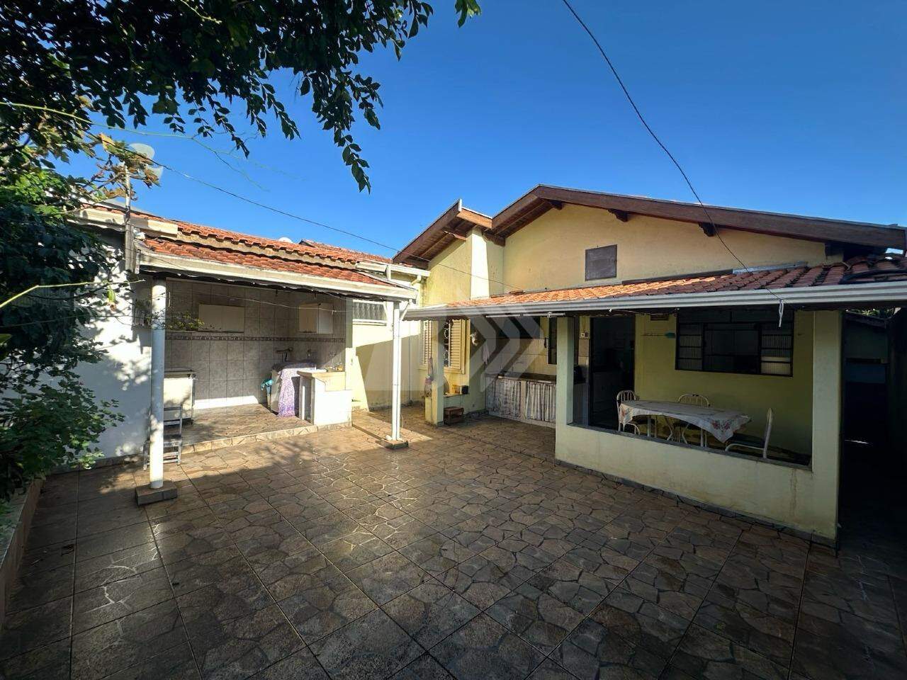 Casa Residencial à venda no Cecap: 