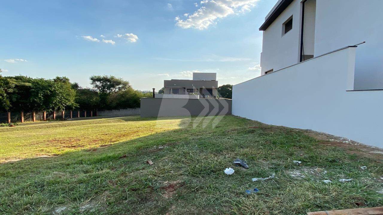 Terreno em Condomínio à venda no Água Seca: 