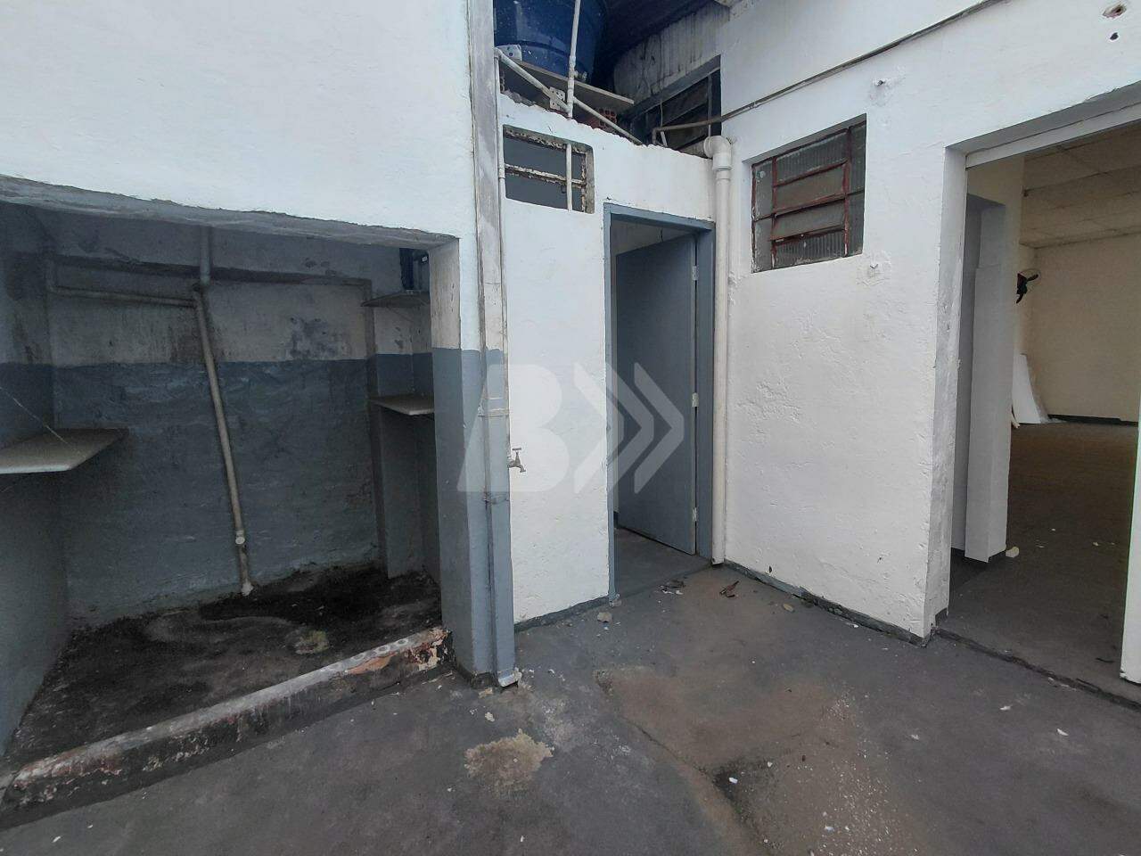 Salão Comercial para aluguel no Santa Terezinha: 