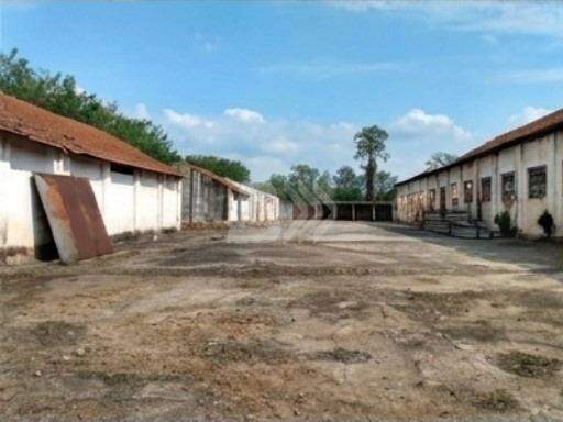 Área à venda no Santa Terezinha: 