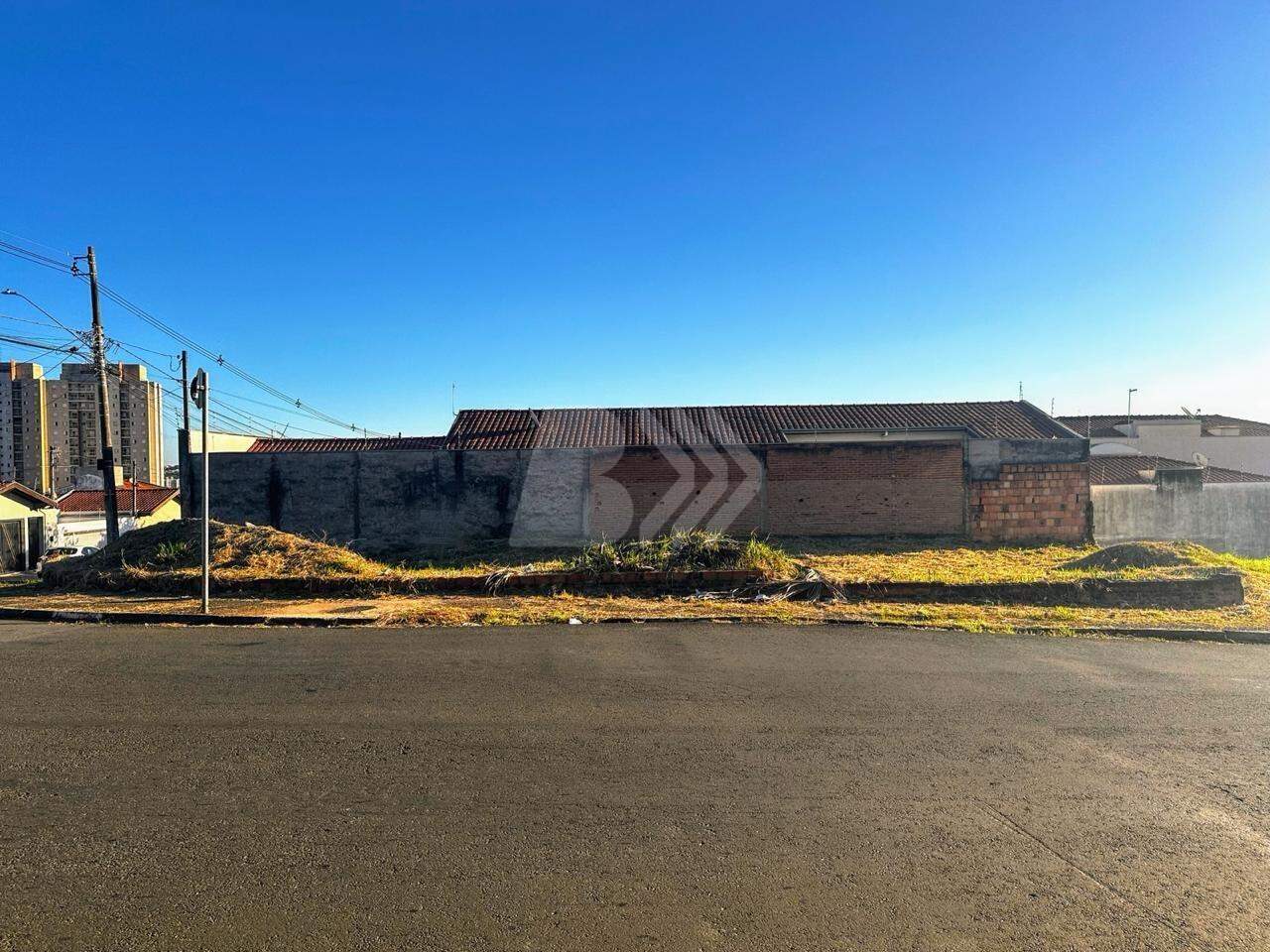 Terreno à venda no Parque Conceição II: 