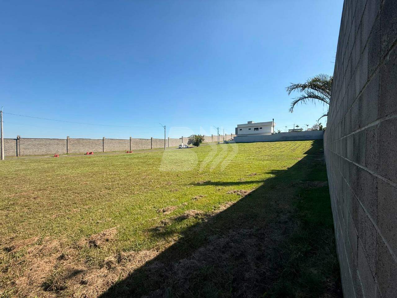 Terreno em Condomínio à venda no Residencial Terras de Ártemis (Ártemis): 