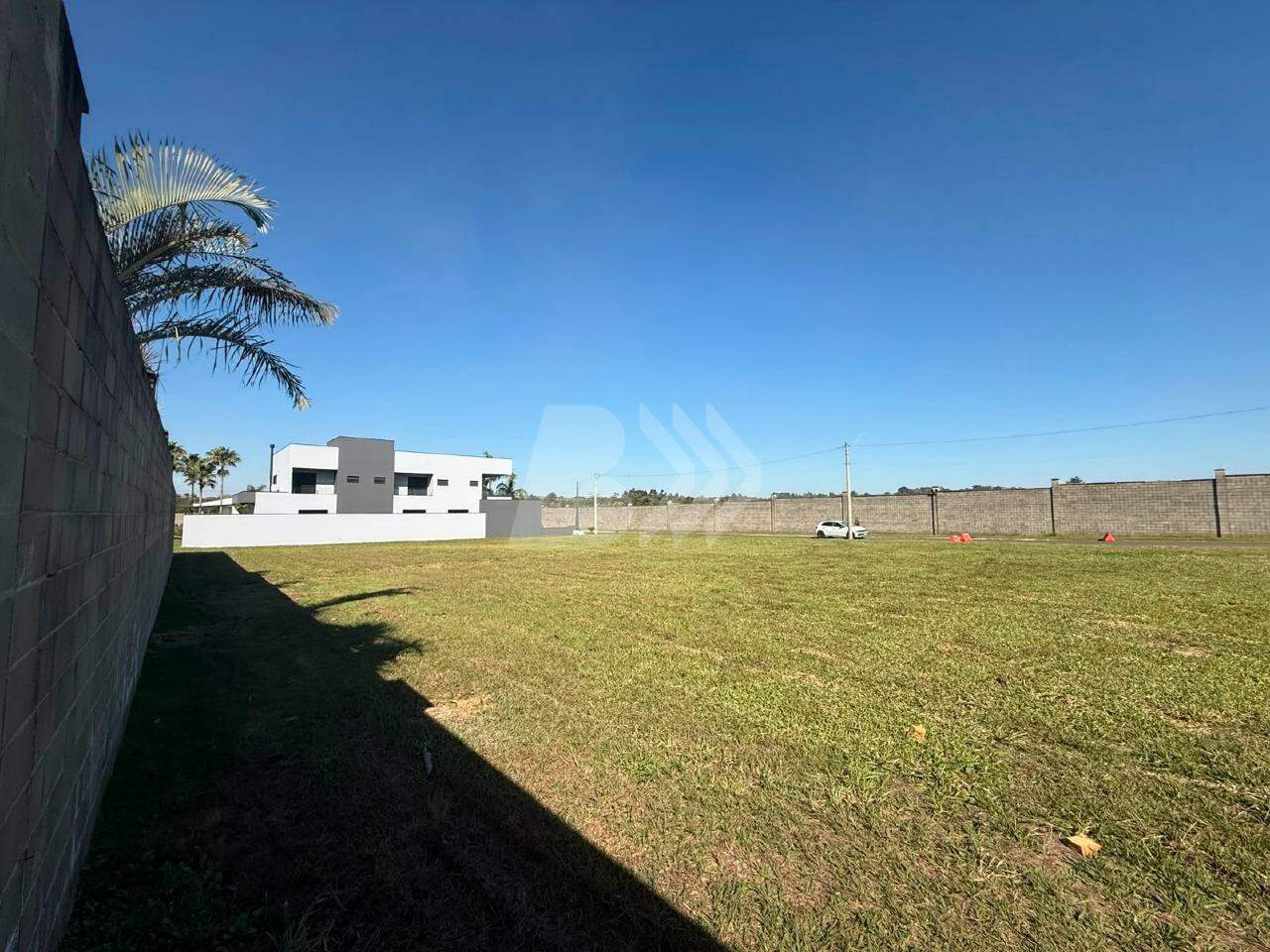 Terreno em Condomínio à venda no Residencial Terras de Ártemis (Ártemis): 