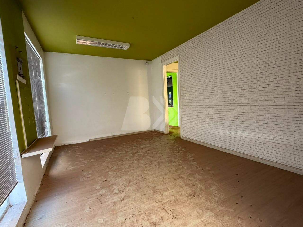Casa Comercial para aluguel no Centro: 