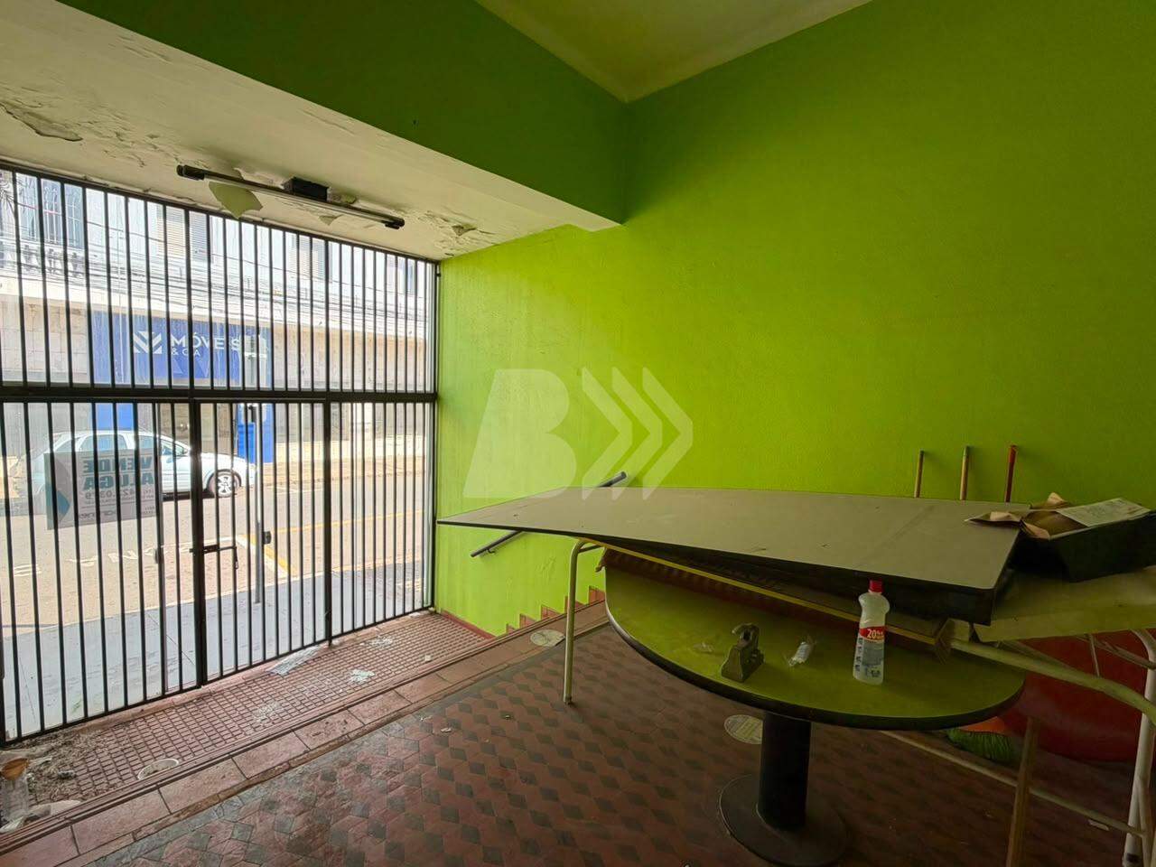 Casa Comercial para aluguel no Centro: 