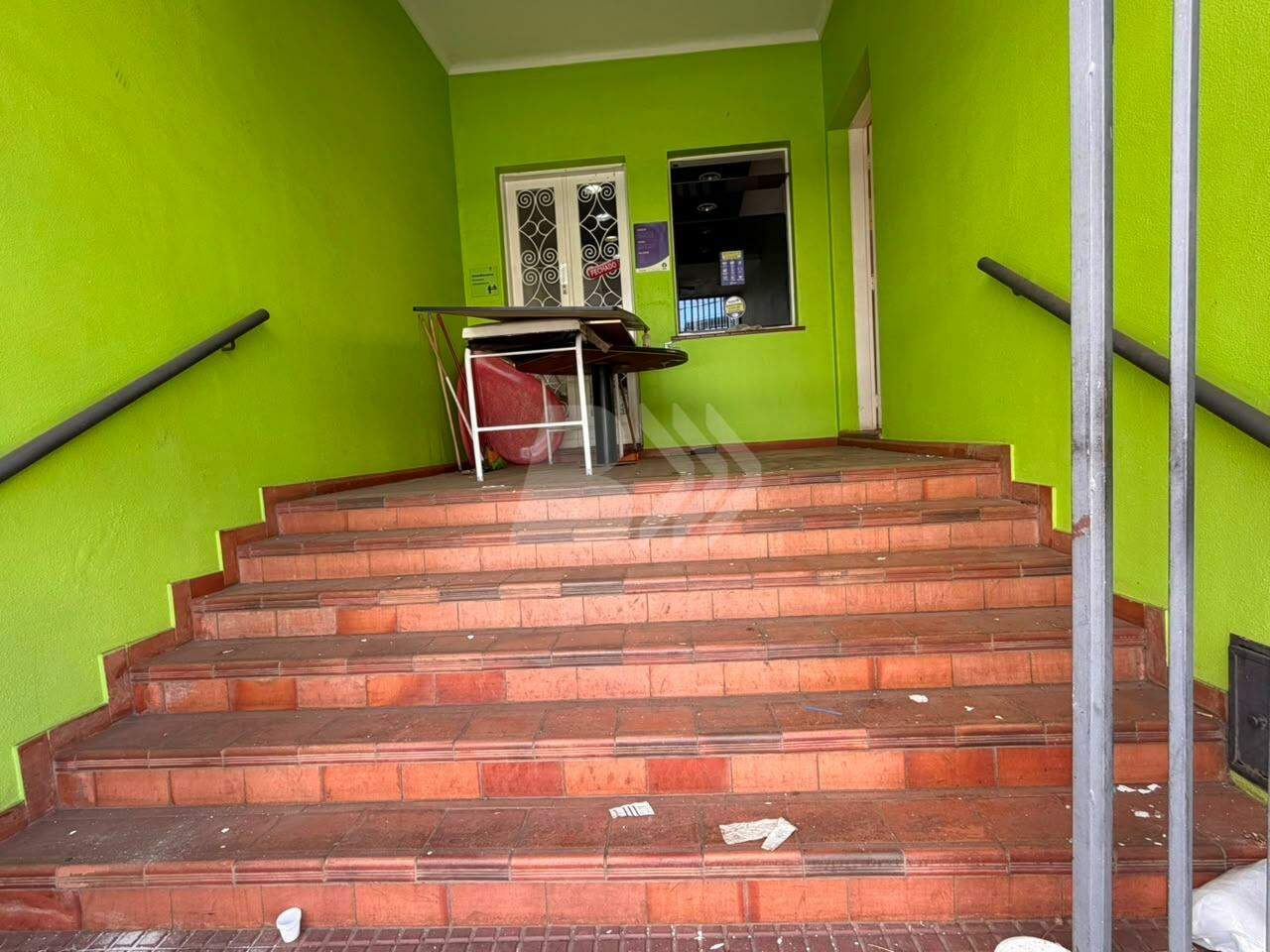 Casa Comercial para aluguel no Centro: 