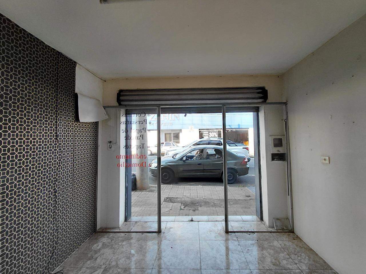 Salão Comercial para aluguel no Vila Rezende: 