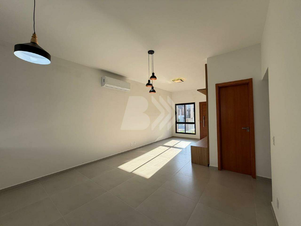 Casa de Condomínio para aluguel no Santa Rosa: 