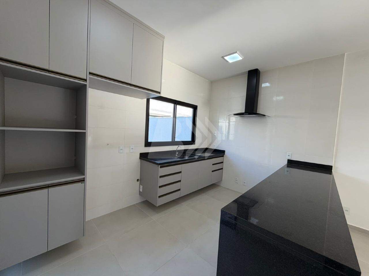 Casa de Condomínio para aluguel no Santa Rosa: 