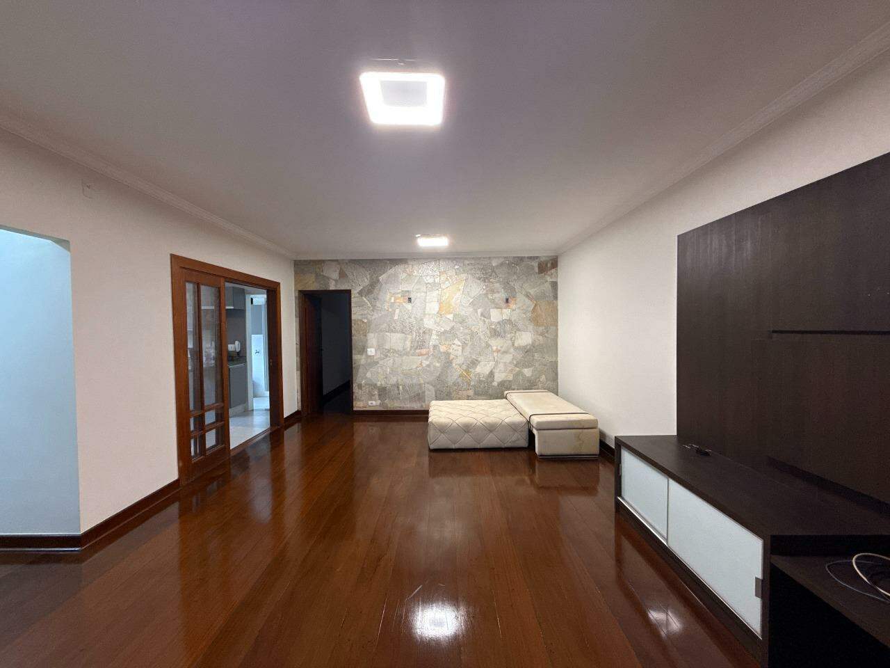 Casa Residencial para aluguel no Jardim Monumento: 