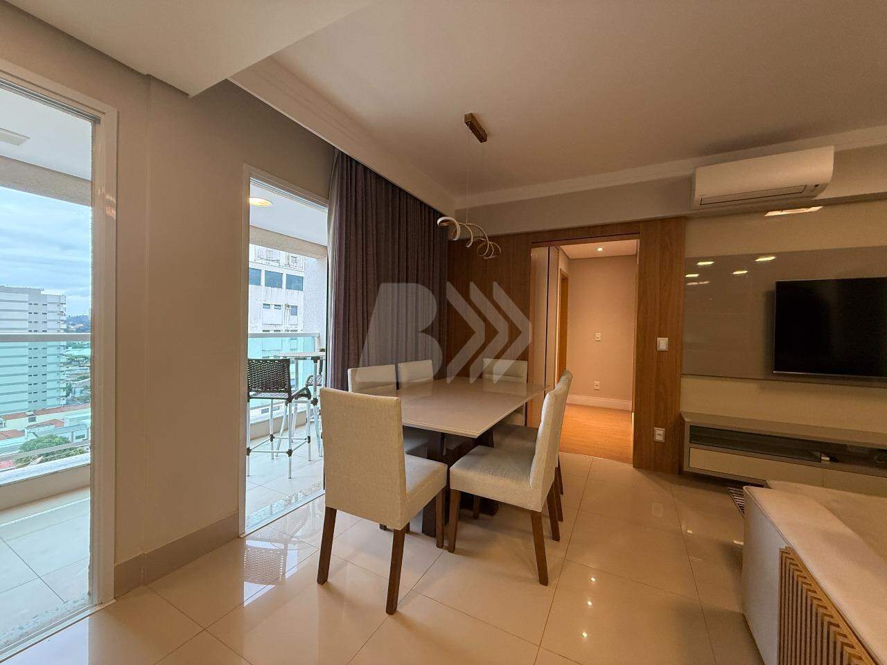 Apartamento para aluguel no Centro: 