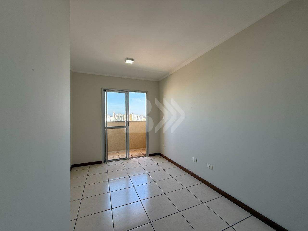 Apartamento para aluguel no São Dimas: 