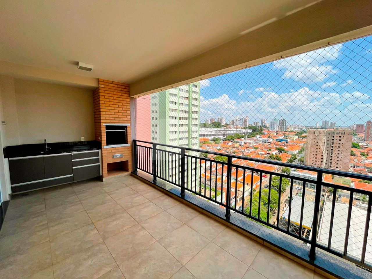 Apartamento para aluguel no Bairro Alto: 