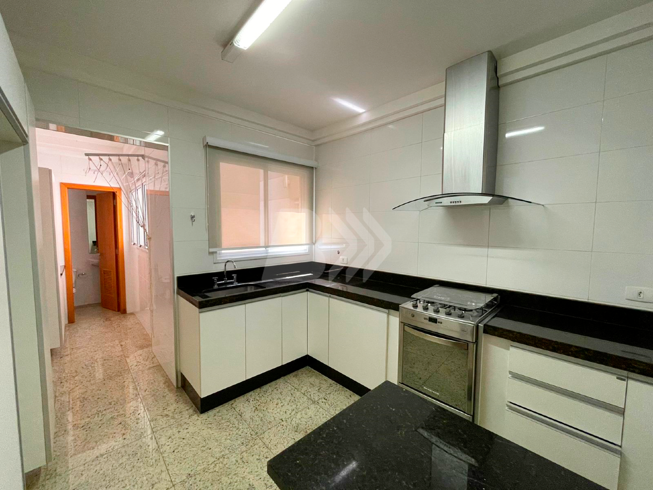 Apartamento para aluguel no Bairro Alto: 