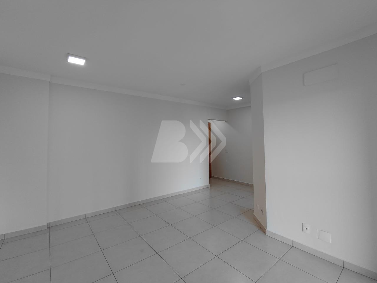 Apartamento para aluguel no Bairro Alto: 