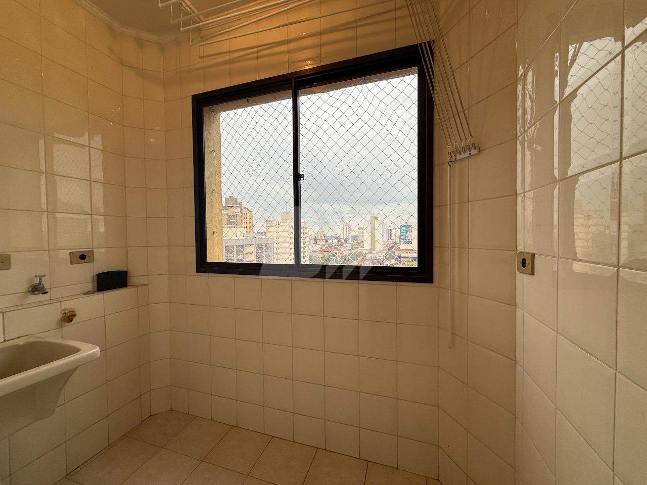 Apartamento para aluguel no Bairro Alto: 