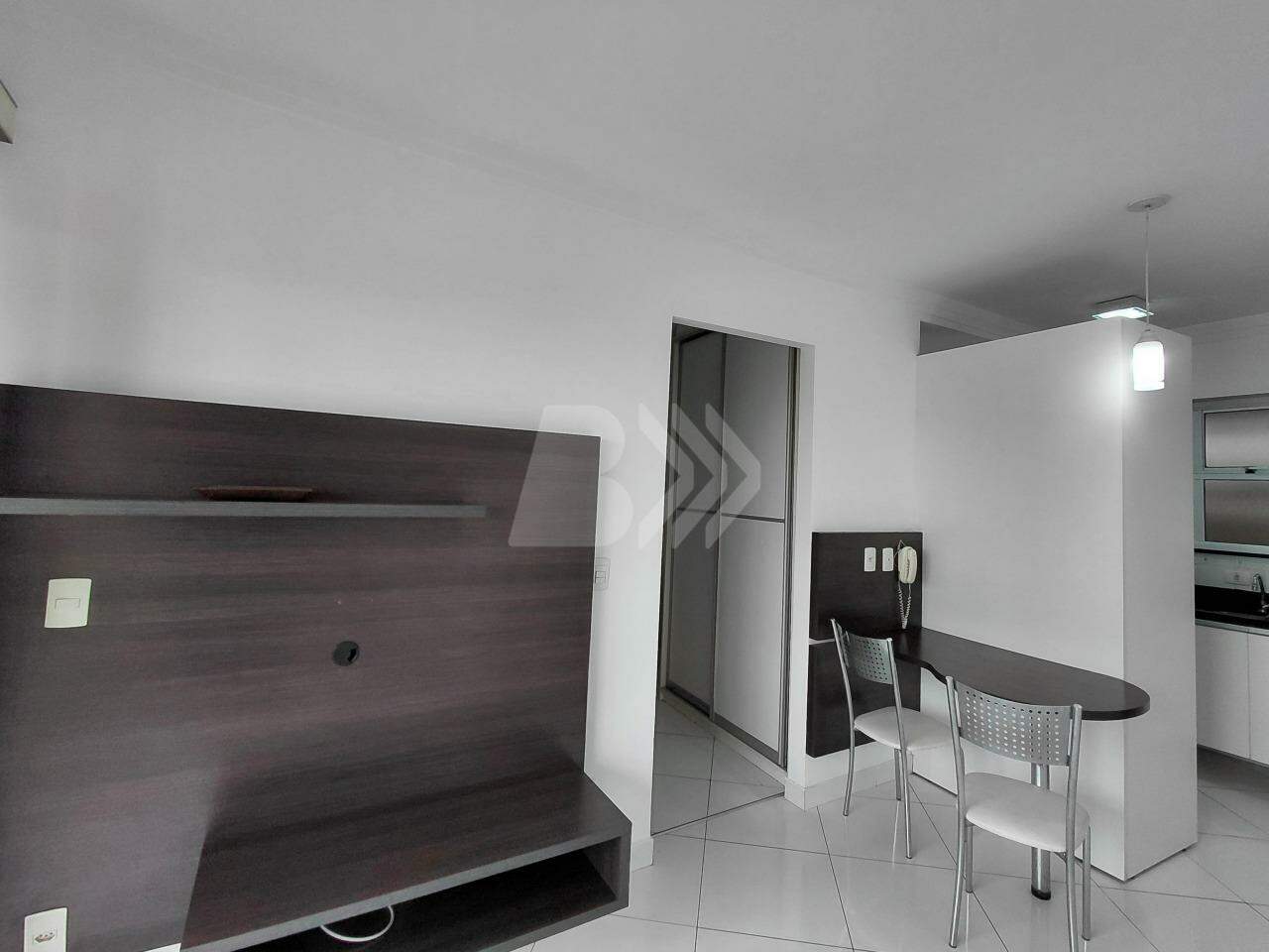 Apartamento para aluguel no Bairro Alto: 