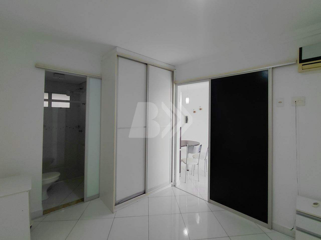 Apartamento para aluguel no Bairro Alto: 