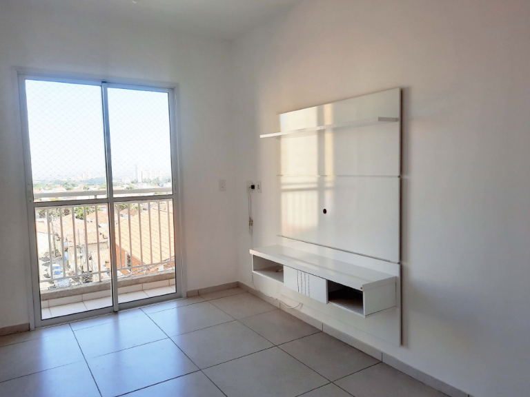 Apartamento para aluguel no Bairro Alto: 