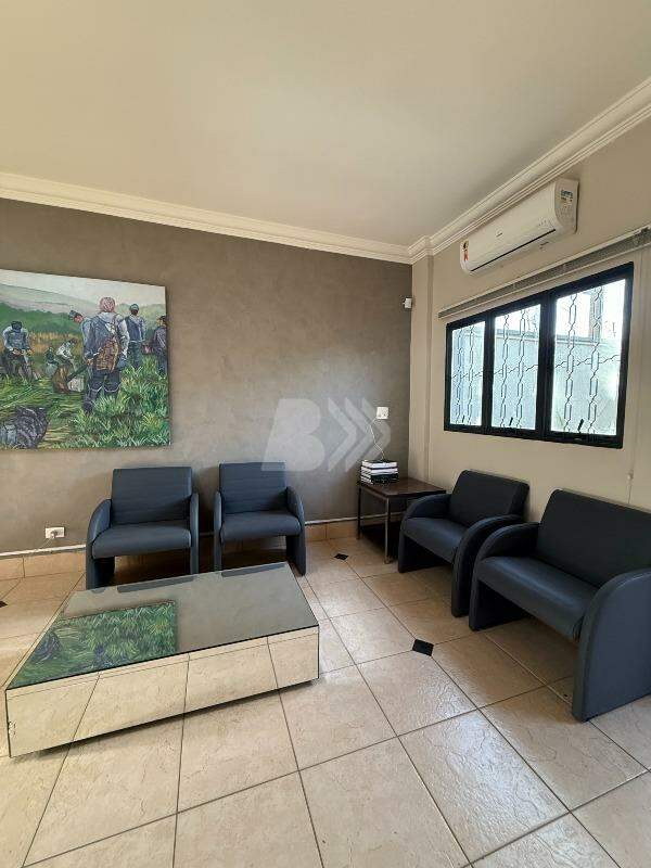 Casa Comercial para aluguel no Vila Rezende: 