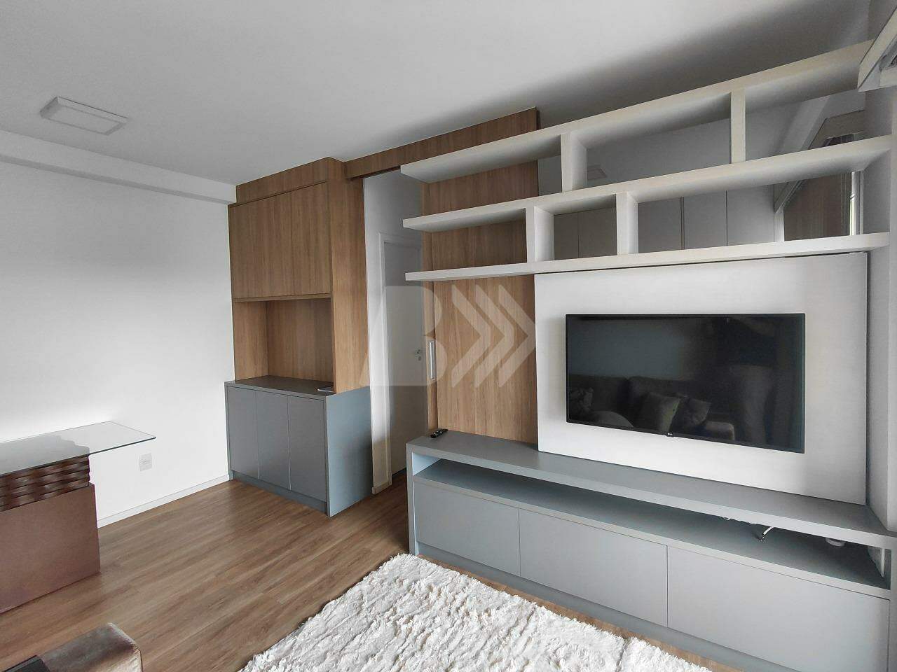 Apartamento para aluguel no Bairro Alto: 