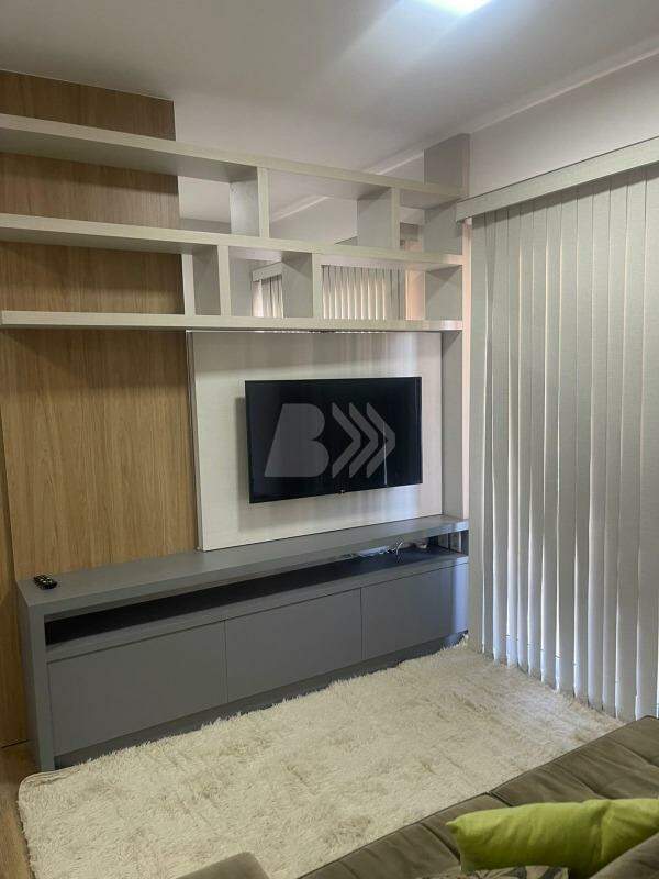 Apartamento para aluguel no Bairro Alto: 