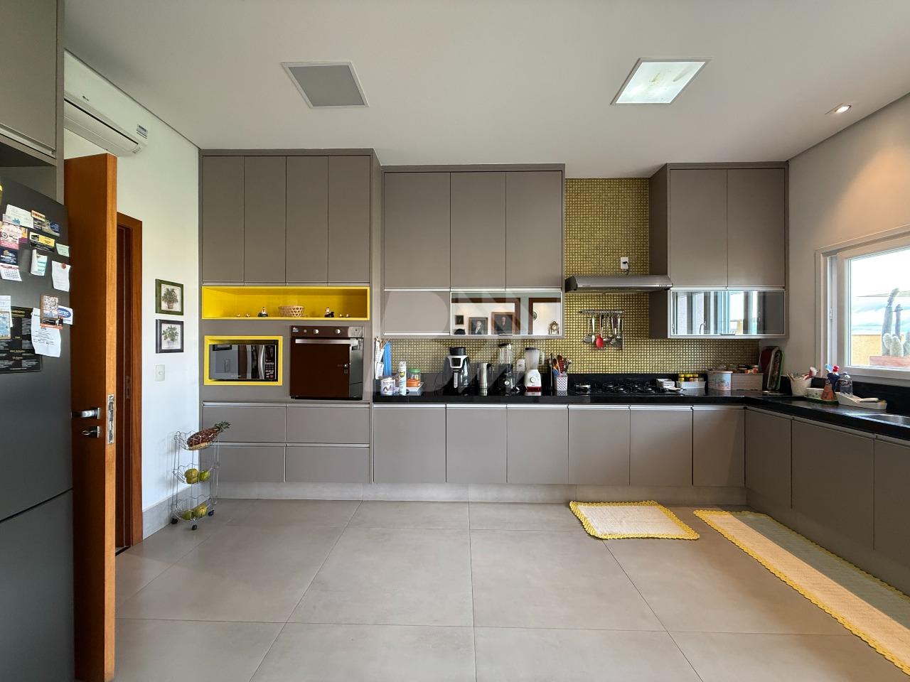 Casa de Condomínio à venda no Campestre: 