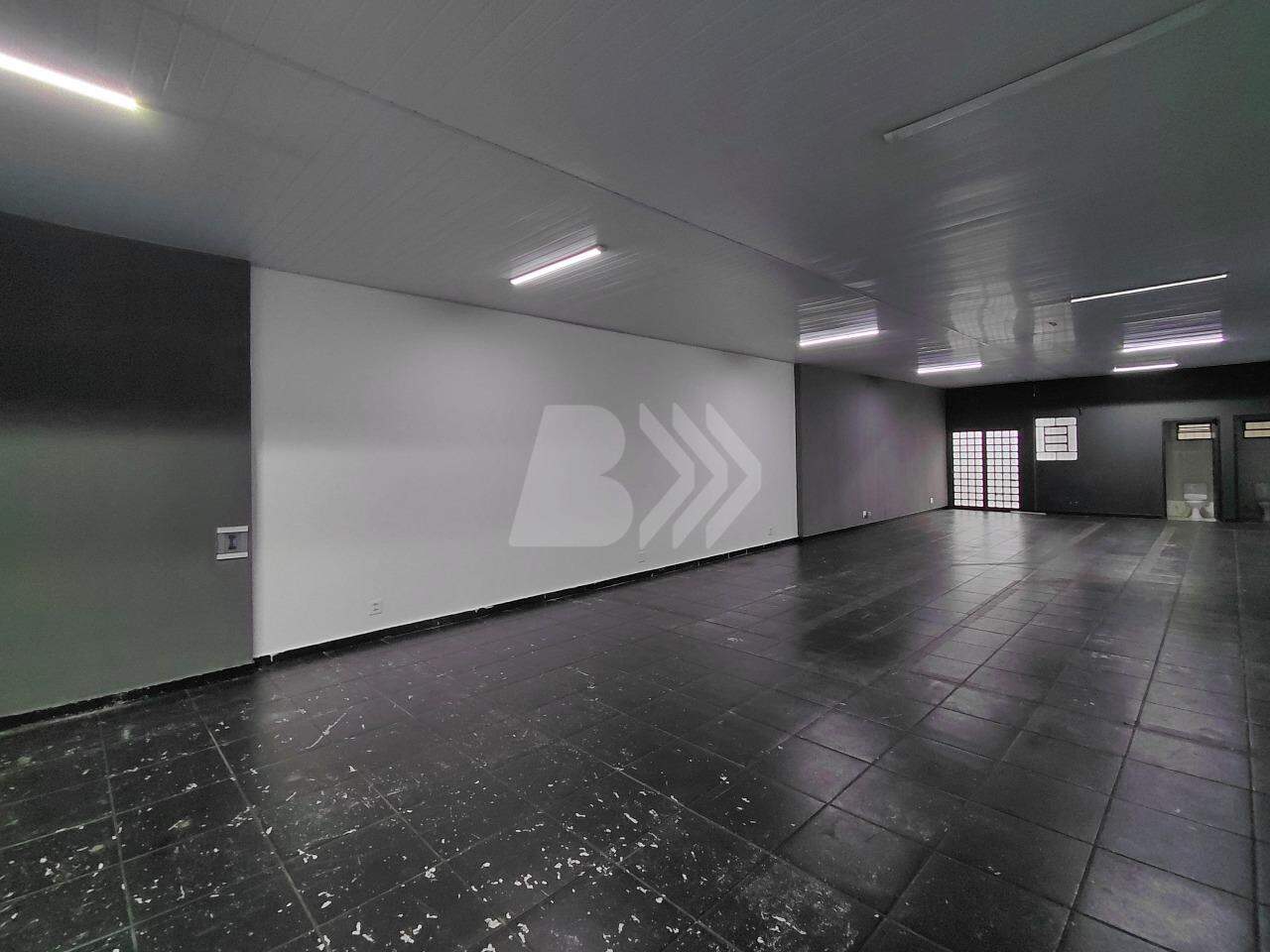 Salão Comercial para aluguel no Vila Rezende: 