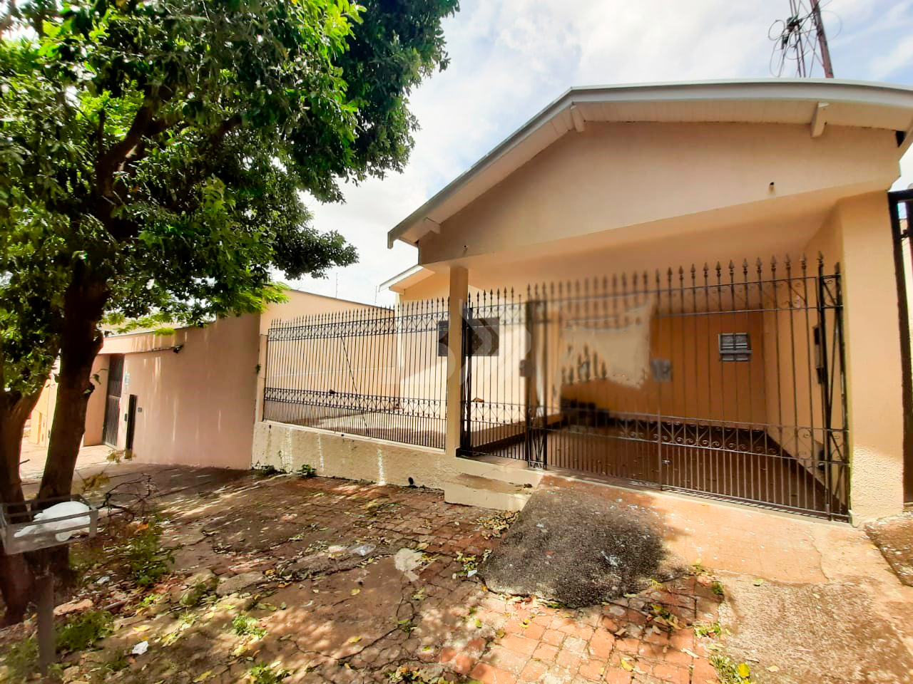 Casa Residencial para aluguel no Areião: 