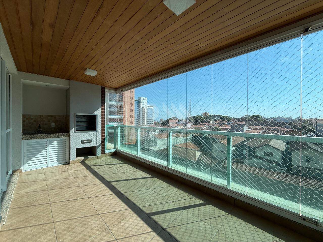 Apartamento para aluguel no Bairro Alto: 