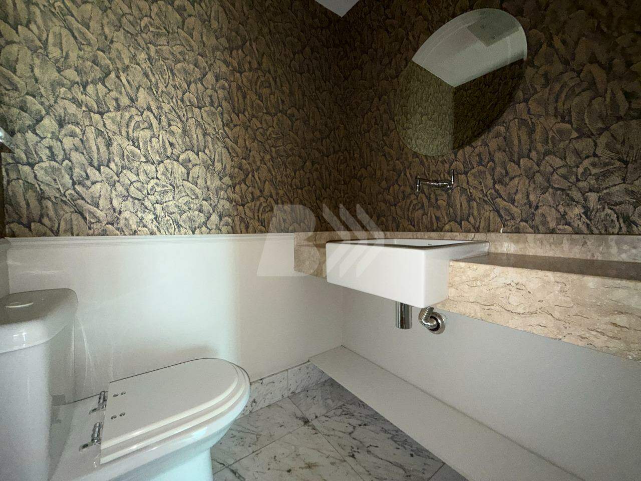 Apartamento para aluguel no Bairro Alto: 