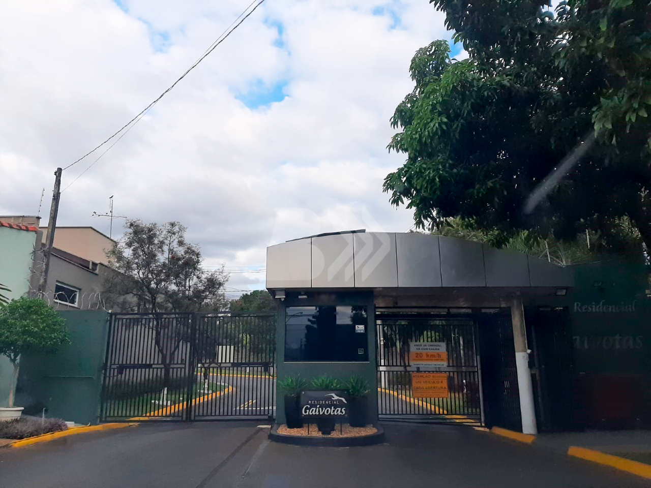 Casa de Condomínio para aluguel no Jardim Ipanema: 