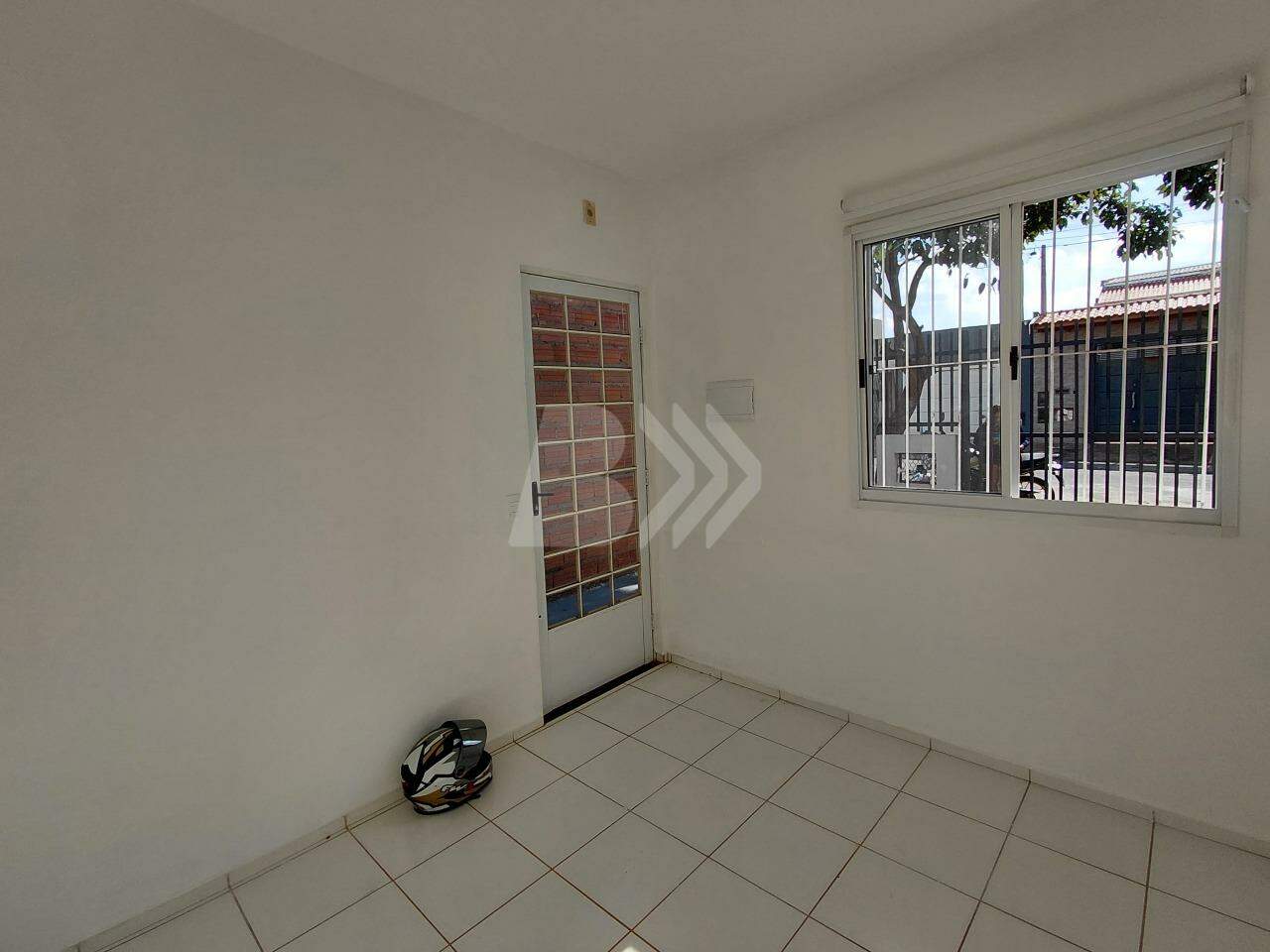 Casa Residencial para aluguel no Água Branca: 
