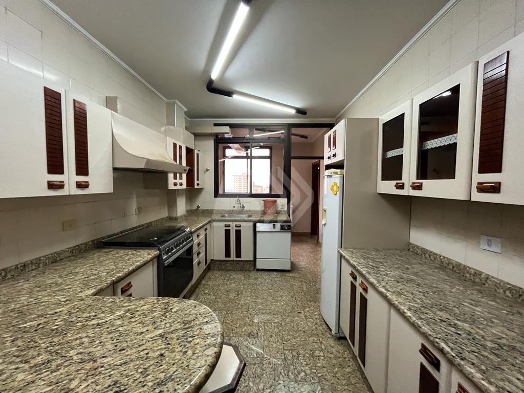 Apartamento para aluguel no Centro: 