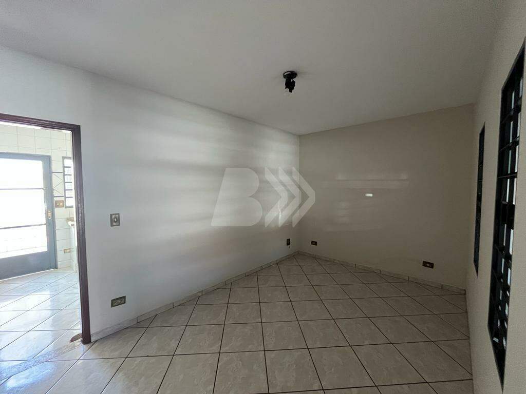 Casa Residencial para aluguel no Santa Terezinha: 