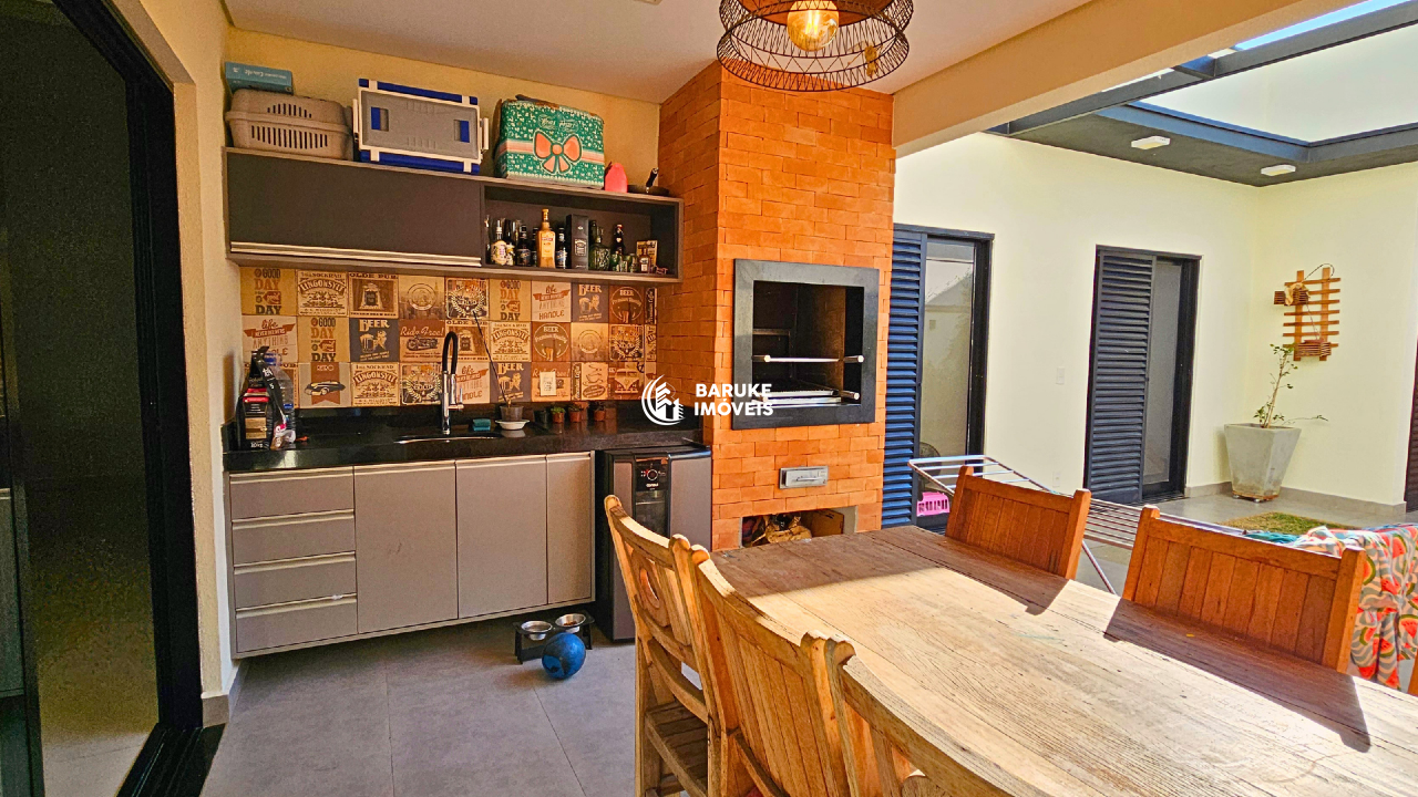 Casa de condomínio à venda no bairro JARDIM RESIDENCIAL VIENAIndaiatuba: 