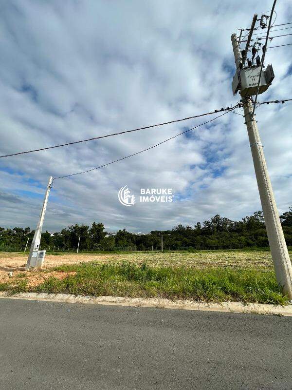 Terreno à venda no bairro RESERVA DA COLINAIndaiatuba: 