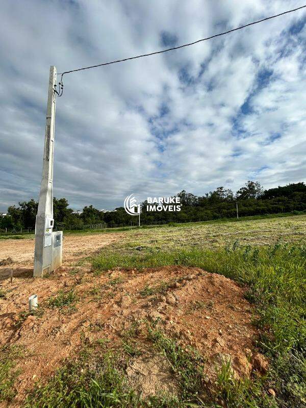 Terreno à venda no bairro RESERVA DA COLINAIndaiatuba: 