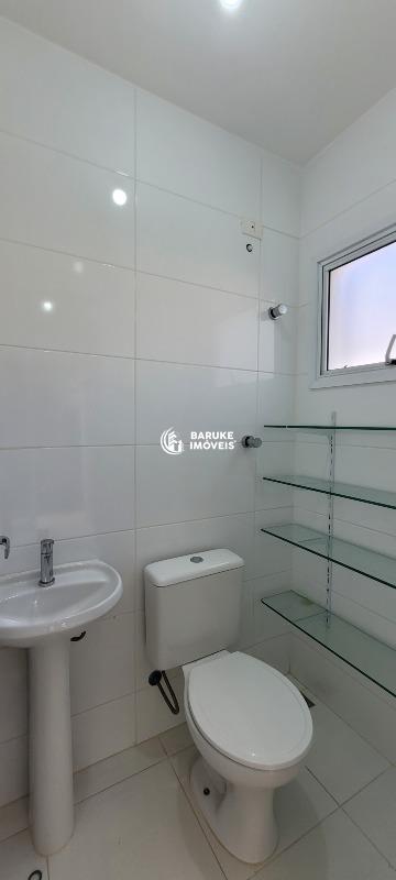 Casa de condomínio para aluguel no bairro JARDIM SANTA RITAIndaiatuba: 