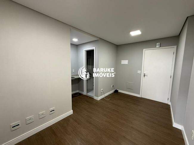 Sala à venda no bairro JARDIM POMPEIAIndaiatuba: 