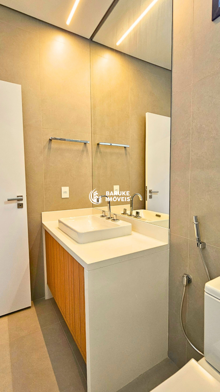 Casa de condomínio à venda no bairro Parque Villa dos PinheirosIndaiatuba: 