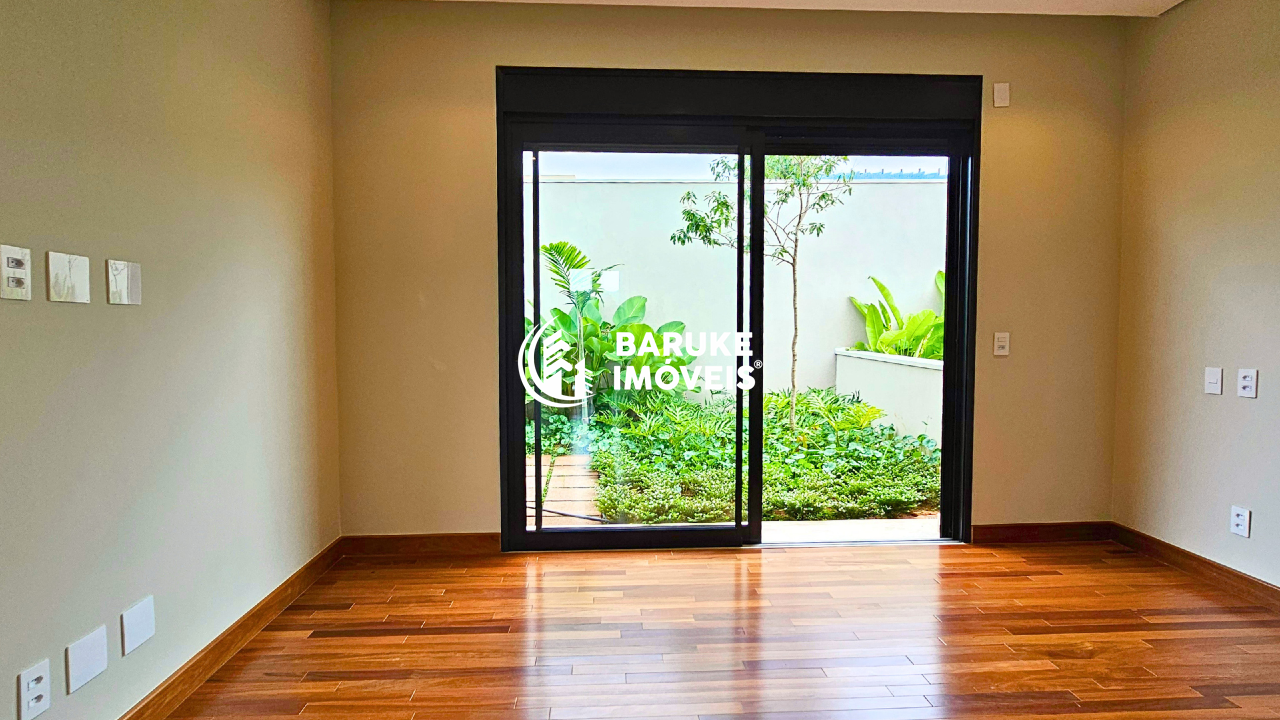 Casa de condomínio à venda no bairro Parque Villa dos PinheirosIndaiatuba: 