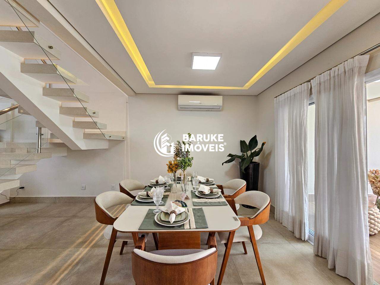 Casa de condomínio à venda no bairro JARDIM RESIDENCIAL MARIA DULCEIndaiatuba: 