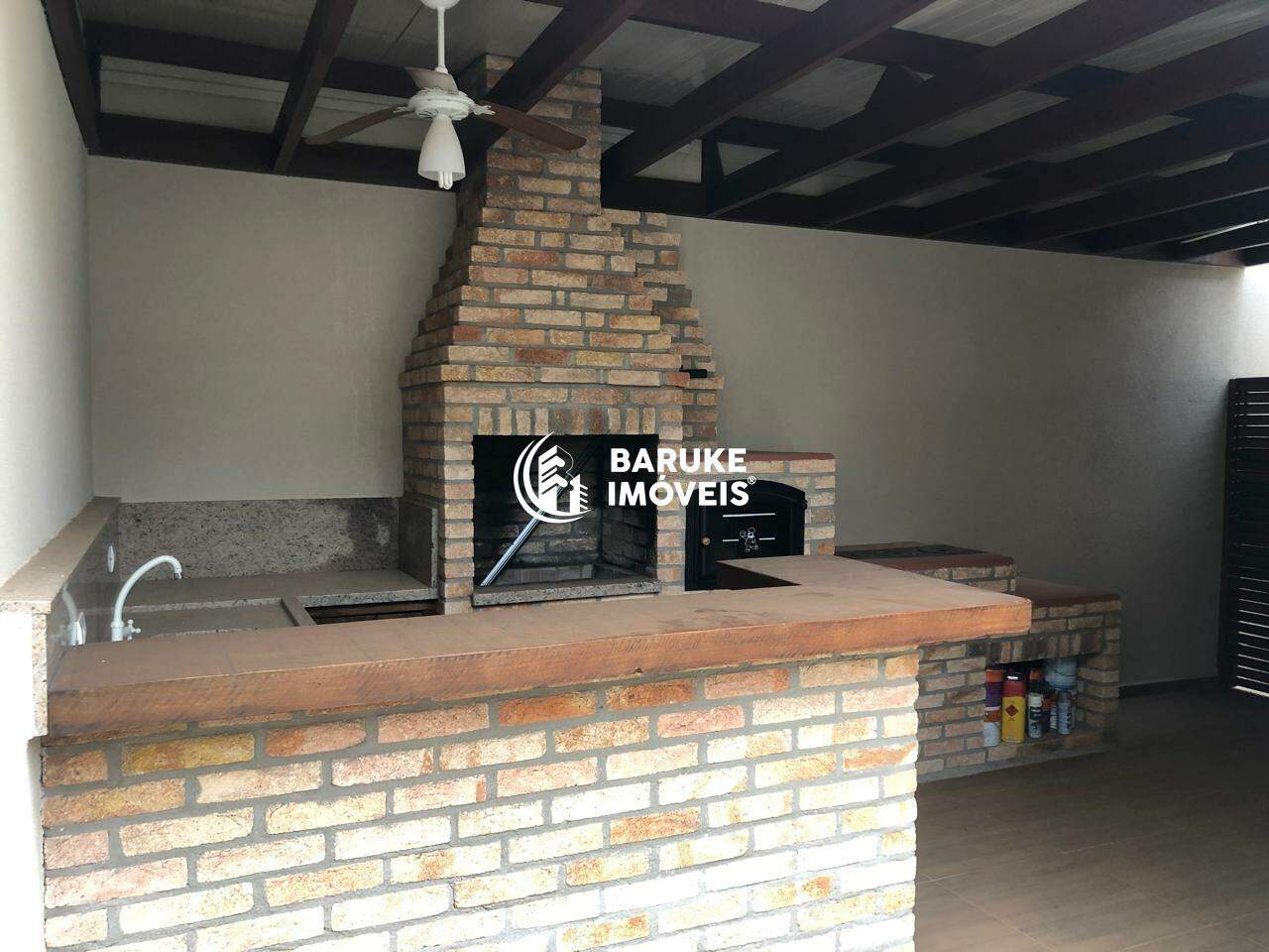 Casa de condomínio para aluguel no bairro VILA SUICAIndaiatuba: 