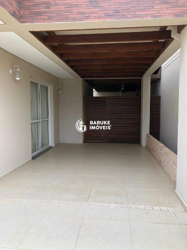Casa de condomínio para aluguel no bairro VILA SUICAIndaiatuba: 