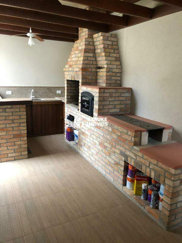 Casa de condomínio para aluguel no bairro VILA SUICAIndaiatuba: 