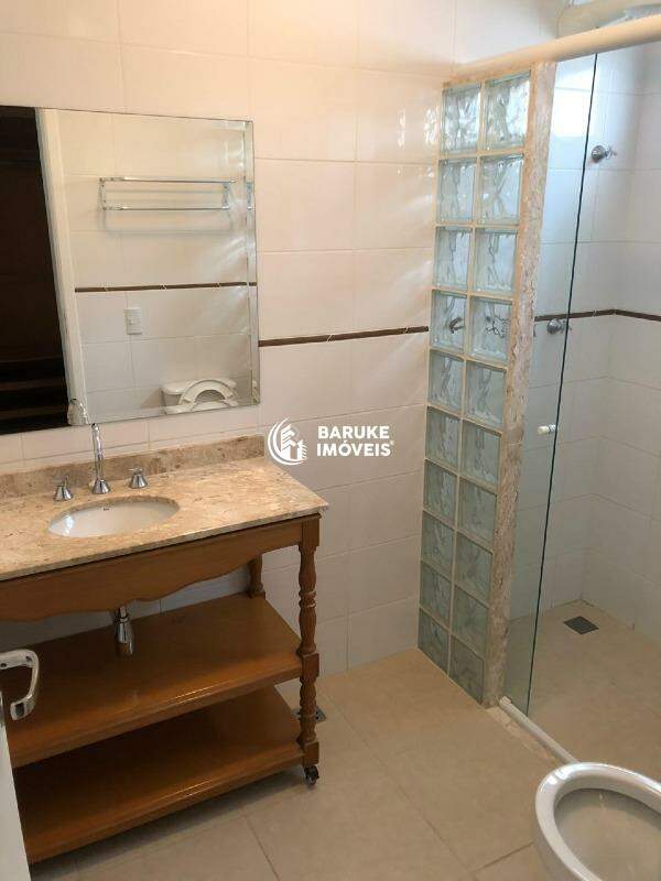 Casa de condomínio para aluguel no bairro VILA SUICAIndaiatuba: 
