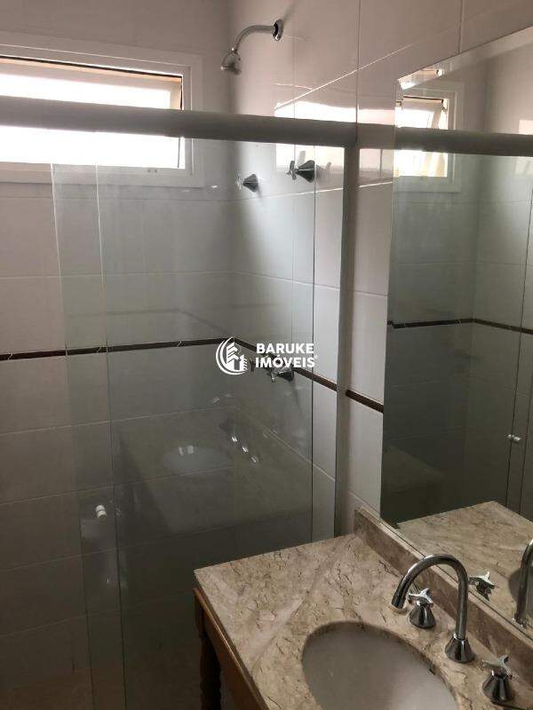 Casa de condomínio para aluguel no bairro VILA SUICAIndaiatuba: 