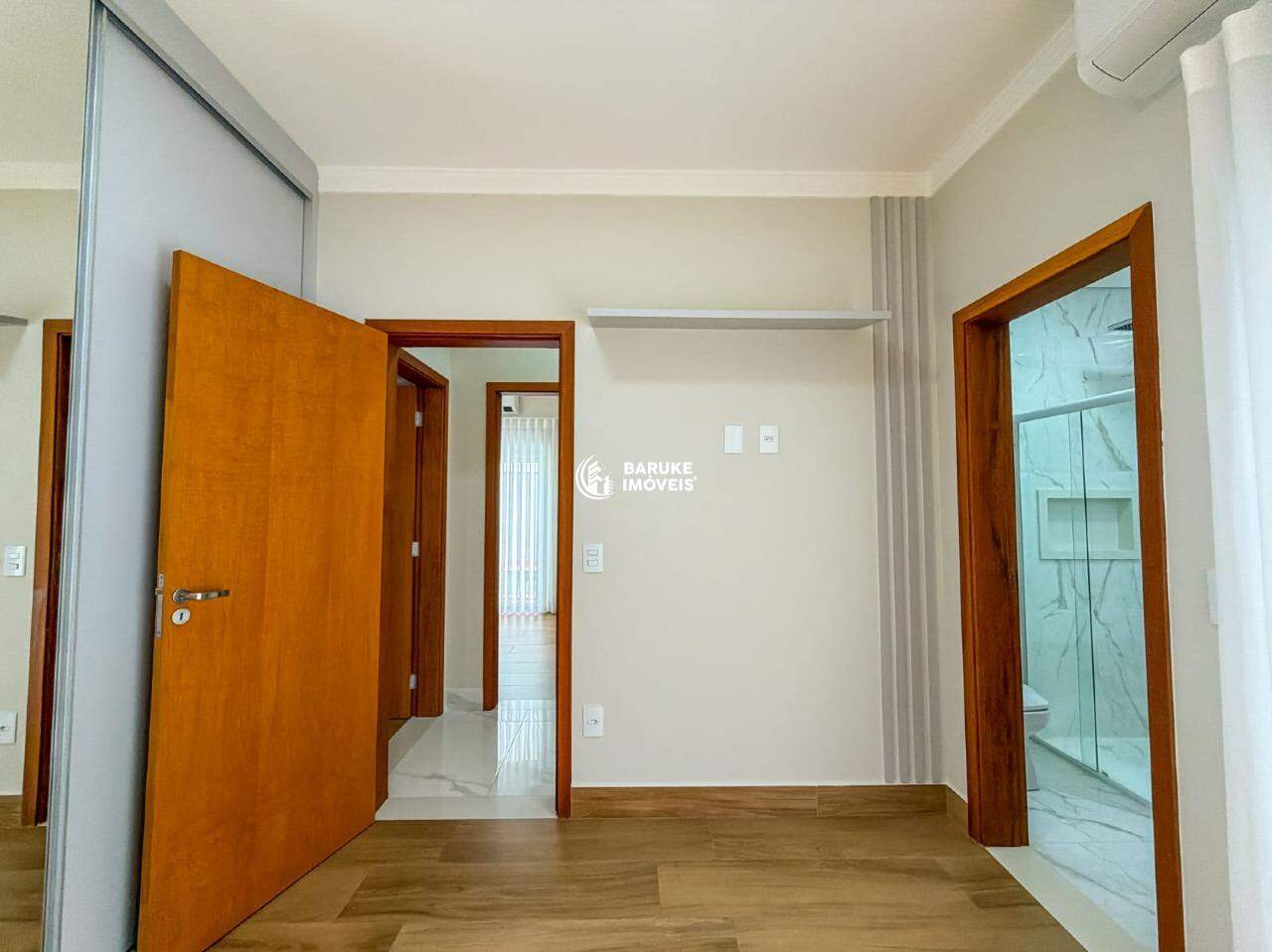Casa de condomínio à venda no bairro JARDIM RESIDENCIAL MARIA DULCEIndaiatuba: 